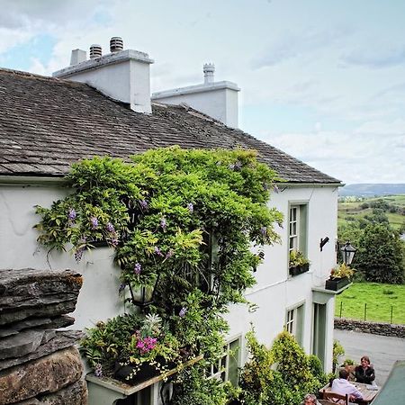 Отель Mason'S Arms Bowland Bridge Экстерьер фото