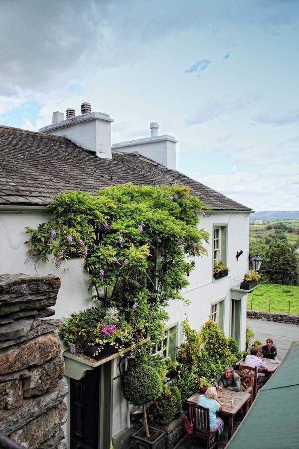 Отель Mason'S Arms Bowland Bridge Экстерьер фото