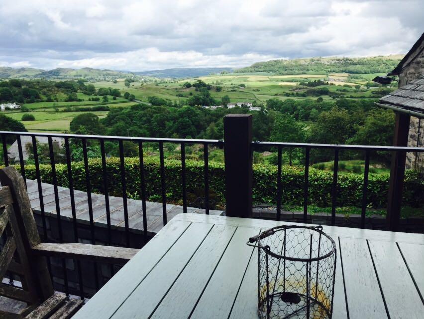 Отель Mason'S Arms Bowland Bridge Экстерьер фото