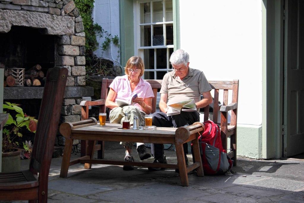 Отель Mason'S Arms Bowland Bridge Экстерьер фото